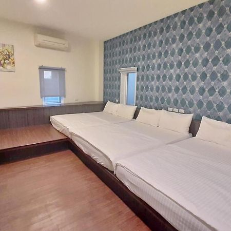 Home Sweet Beach Hotel Xiaoliuqiu Buitenkant foto