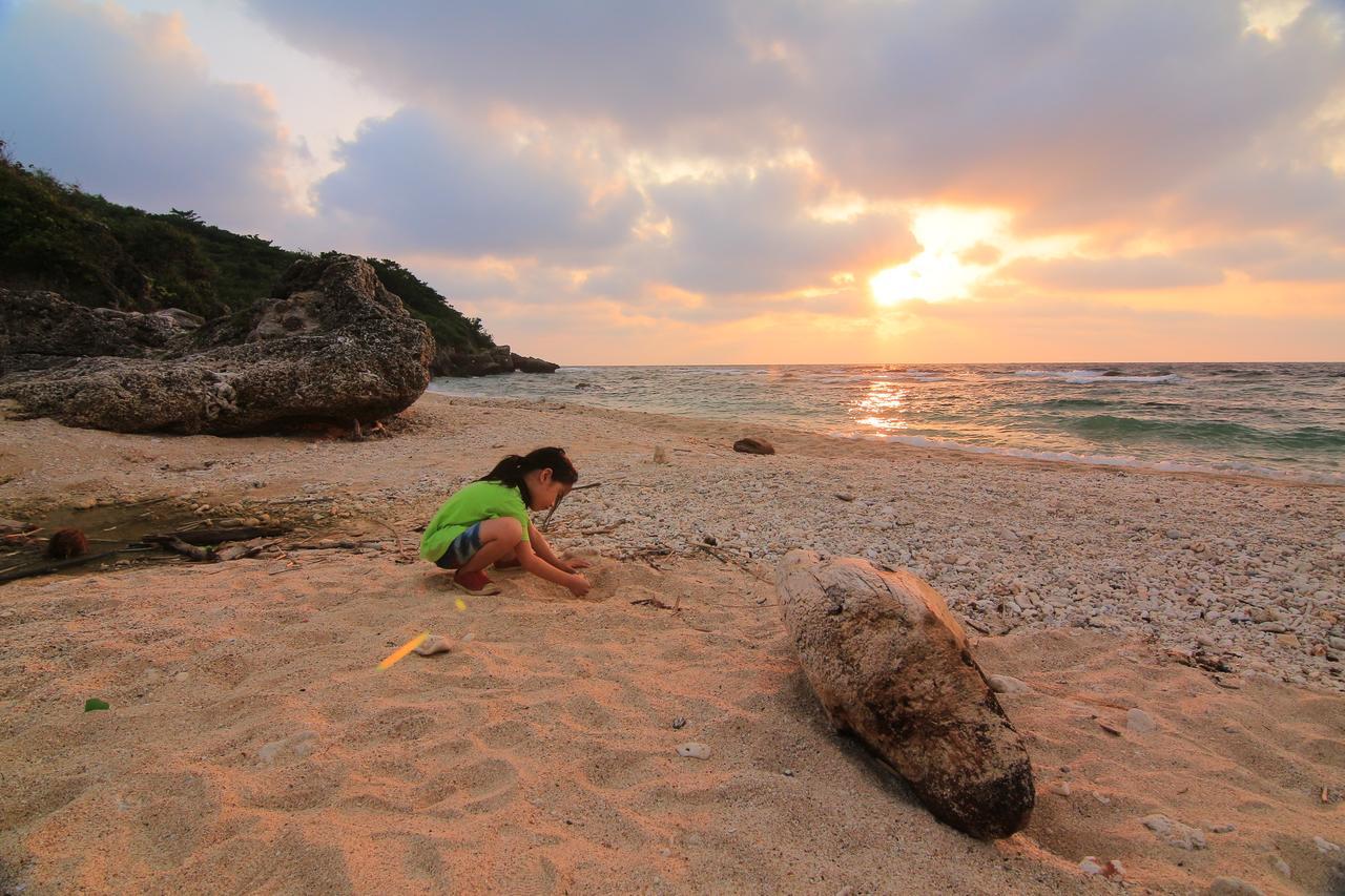 Home Sweet Beach Hotel Xiaoliuqiu Buitenkant foto
