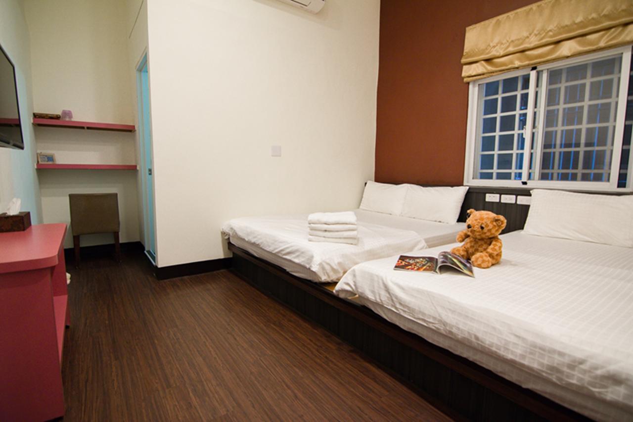 Home Sweet Beach Hotel Xiaoliuqiu Buitenkant foto